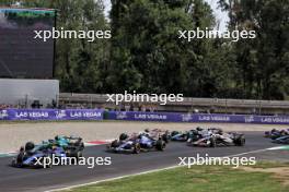 Alexander Albon (THA) Williams Racing FW46 at the start of the race. 01.09.2024. Formula 1 World Championship, Rd 16, Italian Grand Prix, Monza, Italy, Race Day.