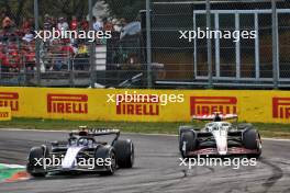 Franco Colapinto (ARG) Williams Racing FW46 and Nico Hulkenberg (GER) Haas VF-24 battle for position. 01.09.2024. Formula 1 World Championship, Rd 16, Italian Grand Prix, Monza, Italy, Race Day.