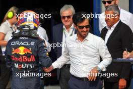 Mohammed Bin Sulayem (UAE) FIA President with Sergio Perez (MEX) Red Bull Racing. 31.08.2024. Formula 1 World Championship, Rd 16, Italian Grand Prix, Monza, Italy, Qualifying Day.