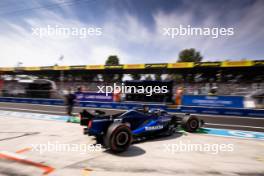 Alexander Albon (THA) Williams Racing FW46 leaves the pits. 31.08.2024. Formula 1 World Championship, Rd 16, Italian Grand Prix, Monza, Italy, Qualifying Day.