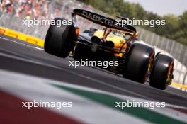 Oscar Piastri (AUS) McLaren MCL38. 31.08.2024. Formula 1 World Championship, Rd 16, Italian Grand Prix, Monza, Italy, Qualifying Day.