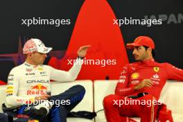(L to R): Max Verstappen (NLD) Red Bull Racing and Carlos Sainz Jr (ESP) Ferrari, in the post race FIA Press Conference. 07.04.2024. Formula 1 World Championship, Rd 4, Japanese Grand Prix, Suzuka, Japan, Race Day.