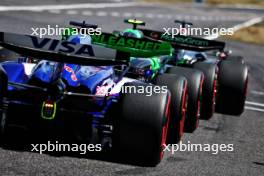 Daniel Ricciardo (AUS) RB VCARB 01 leaves the pits. 07.04.2024. Formula 1 World Championship, Rd 4, Japanese Grand Prix, Suzuka, Japan, Race Day.