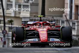 Carlos Sainz Jr (ESP) Ferrari SF-24. 24.05.2024. Formula 1 World Championship, Rd 8, Monaco Grand Prix, Monte Carlo, Monaco, Practice Day.