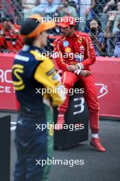 Carlos Sainz Jr (ESP) Ferrari in parc ferme. 26.05.2024. Formula 1 World Championship, Rd 8, Monaco Grand Prix, Monte Carlo, Monaco, Race Day.