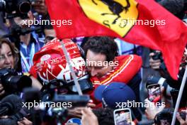 Race winner Charles Leclerc (MON) Ferrari celebrates in parc ferme with John Elkann (ITA) FIAT Chrysler Automobiles Chairman. 26.05.2024. Formula 1 World Championship, Rd 8, Monaco Grand Prix, Monte Carlo, Monaco, Race Day.