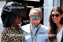 Jacky Ickx (BEL) with his wife Khadja Nin (BUR). 25.05.2024. Formula 1 World Championship, Rd 8, Monaco Grand Prix, Monte Carlo, Monaco, Qualifying Day.