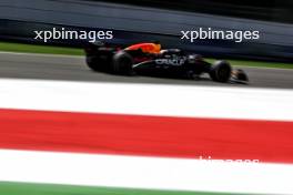 Max Verstappen (NLD) Red Bull Racing RB20. 25.10.2024. Formula 1 World Championship, Rd 20, Mexican Grand Prix, Mexico City, Mexico, Practice Day.