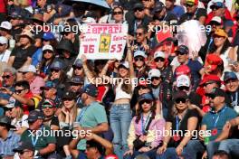 Circuit atmosphere - fans in the grandstand. 25.10.2024. Formula 1 World Championship, Rd 20, Mexican Grand Prix, Mexico City, Mexico, Practice Day.