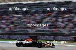 Sergio Perez (MEX) Red Bull Racing RB20. 25.10.2024. Formula 1 World Championship, Rd 20, Mexican Grand Prix, Mexico City, Mexico, Practice Day.