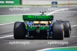 Pato O'Ward (MEX) McLaren MCL38 Reserve Driver with flow-vis paint on the rear wing. 25.10.2024. Formula 1 World Championship, Rd 20, Mexican Grand Prix, Mexico City, Mexico, Practice Day.