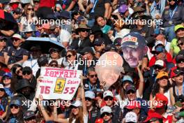 Circuit atmosphere - fans in the grandstand. 25.10.2024. Formula 1 World Championship, Rd 20, Mexican Grand Prix, Mexico City, Mexico, Practice Day.