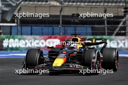 Max Verstappen (NLD) Red Bull Racing RB20. 25.10.2024. Formula 1 World Championship, Rd 20, Mexican Grand Prix, Mexico City, Mexico, Practice Day.