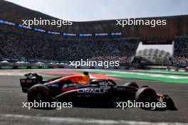 Max Verstappen (NLD) Red Bull Racing RB20. 25.10.2024. Formula 1 World Championship, Rd 20, Mexican Grand Prix, Mexico City, Mexico, Practice Day.