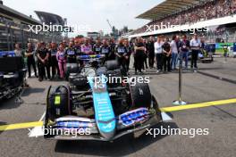 Alpine F1 Team on the grid. 27.10.2024. Formula 1 World Championship, Rd 20, Mexican Grand Prix, Mexico City, Mexico, Race Day.