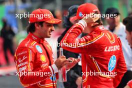 (L to R): Race winner Carlos Sainz Jr (ESP) Ferrari in parc ferme with third placed team mate Charles Leclerc (MON) Ferrari. 27.10.2024. Formula 1 World Championship, Rd 20, Mexican Grand Prix, Mexico City, Mexico, Race Day.