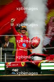 Race winner Carlos Sainz Jr (ESP) Ferrari SF-24 celebrates on the podium. 27.10.2024. Formula 1 World Championship, Rd 20, Mexican Grand Prix, Mexico City, Mexico, Race Day.