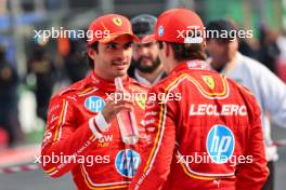 (L to R): Race winner Carlos Sainz Jr (ESP) Ferrari with third placed team mate Charles Leclerc (MON) Ferrari in parc ferme. 27.10.2024. Formula 1 World Championship, Rd 20, Mexican Grand Prix, Mexico City, Mexico, Race Day.