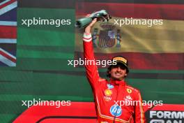 Race winner Carlos Sainz Jr (ESP) Ferrari celebrates on the podium. 27.10.2024. Formula 1 World Championship, Rd 20, Mexican Grand Prix, Mexico City, Mexico, Race Day.