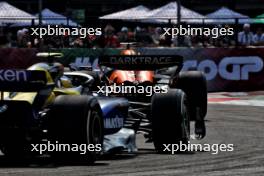 Oscar Piastri (AUS) McLaren MCL38. 27.10.2024. Formula 1 World Championship, Rd 20, Mexican Grand Prix, Mexico City, Mexico, Race Day.