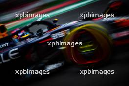 Sergio Perez (MEX) Red Bull Racing RB20. 27.10.2024. Formula 1 World Championship, Rd 20, Mexican Grand Prix, Mexico City, Mexico, Race Day.