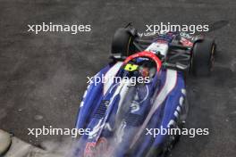 Yuki Tsunoda (JPN) RB VCARB 01 crashed out of the race. 27.10.2024. Formula 1 World Championship, Rd 20, Mexican Grand Prix, Mexico City, Mexico, Race Day.