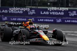 Sergio Perez (MEX) Red Bull Racing RB20. 27.10.2024. Formula 1 World Championship, Rd 20, Mexican Grand Prix, Mexico City, Mexico, Race Day.