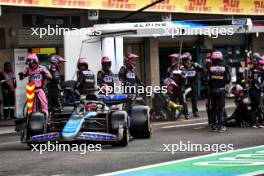 Esteban Ocon (FRA) Alpine F1 Team A524 makes a pit stop. 27.10.2024. Formula 1 World Championship, Rd 20, Mexican Grand Prix, Mexico City, Mexico, Race Day.