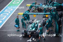 Fernando Alonso (ESP) Aston Martin F1 Team AMR24 in the pits. 26.10.2024. Formula 1 World Championship, Rd 20, Mexican Grand Prix, Mexico City, Mexico, Qualifying Day.