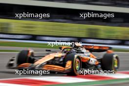 Oscar Piastri (AUS) McLaren MCL38. 26.10.2024. Formula 1 World Championship, Rd 20, Mexican Grand Prix, Mexico City, Mexico, Qualifying Day.