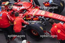 Carlos Sainz Jr (ESP) Ferrari SF-24 in the pits. 26.10.2024. Formula 1 World Championship, Rd 20, Mexican Grand Prix, Mexico City, Mexico, Qualifying Day.