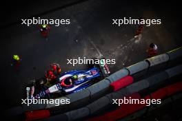 Yuki Tsunoda (JPN) RB VCARB 01 crashed in qualifying. 26.10.2024. Formula 1 World Championship, Rd 20, Mexican Grand Prix, Mexico City, Mexico, Qualifying Day.