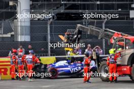 Yuki Tsunoda (JPN) RB VCARB 01 crashed during qualifying. 26.10.2024. Formula 1 World Championship, Rd 20, Mexican Grand Prix, Mexico City, Mexico, Qualifying Day.