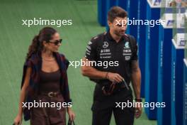 Carmen Montero Mundt with Aleix Casanovas, Mercedes AMG F1 Trainer. 26.10.2024. Formula 1 World Championship, Rd 20, Mexican Grand Prix, Mexico City, Mexico, Qualifying Day.