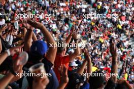 Circuit atmosphere - fans in the grandstand. 26.10.2024. Formula 1 World Championship, Rd 20, Mexican Grand Prix, Mexico City, Mexico, Qualifying Day.