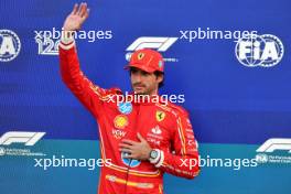 Carlos Sainz Jr (ESP) Ferrari celebrates his pole position in qualifying parc ferme. 26.10.2024. Formula 1 World Championship, Rd 20, Mexican Grand Prix, Mexico City, Mexico, Qualifying Day.