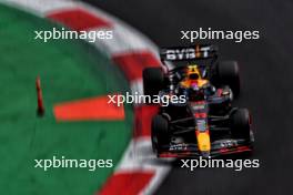 Sergio Perez (MEX) Red Bull Racing RB20. 26.10.2024. Formula 1 World Championship, Rd 20, Mexican Grand Prix, Mexico City, Mexico, Qualifying Day.