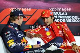 (L to R): Max Verstappen (NLD) Red Bull Racing; and Carlos Sainz Jr (ESP) Ferrari; in the post qualifying FIA Press Conference. 26.10.2024. Formula 1 World Championship, Rd 20, Mexican Grand Prix, Mexico City, Mexico, Qualifying Day.