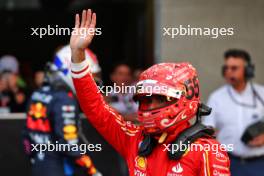 Carlos Sainz Jr (ESP) Ferrari celebrates his pole position in qualifying parc ferme. 26.10.2024. Formula 1 World Championship, Rd 20, Mexican Grand Prix, Mexico City, Mexico, Qualifying Day.