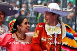 Drivers' Parade atmosphere. 27.10.2024. Formula 1 World Championship, Rd 20, Mexican Grand Prix, Mexico City, Mexico, Race Day.