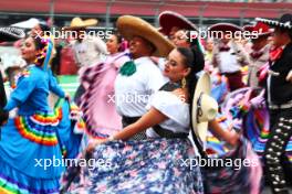 Drivers' Parade atmosphere. 27.10.2024. Formula 1 World Championship, Rd 20, Mexican Grand Prix, Mexico City, Mexico, Race Day.