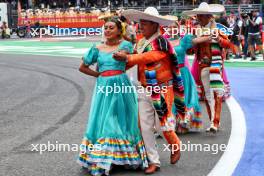 Drivers' Parade atmosphere. 27.10.2024. Formula 1 World Championship, Rd 20, Mexican Grand Prix, Mexico City, Mexico, Race Day.