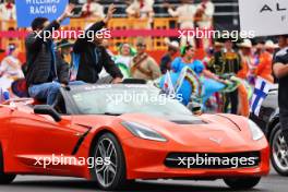 Esteban Ocon (FRA) Alpine F1 Team and Pierre Gasly (FRA) Alpine F1 Team on the drivers' parade. 27.10.2024. Formula 1 World Championship, Rd 20, Mexican Grand Prix, Mexico City, Mexico, Race Day.