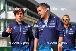 Franco Colapinto (ARG) Williams Racing walks the circuit with Ed Regan (GBR) Williams Racing Engineer. 24.10.2024. Formula 1 World Championship, Rd 20, Mexican Grand Prix, Mexico City, Mexico, Preparation Day.