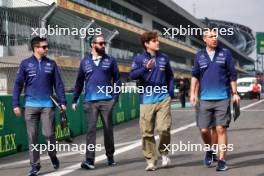 Franco Colapinto (ARG) Williams Racing walks the circuit with the team. 24.10.2024. Formula 1 World Championship, Rd 20, Mexican Grand Prix, Mexico City, Mexico, Preparation Day.