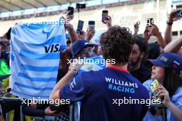 Franco Colapinto (ARG) Williams Racing with fans. 24.10.2024. Formula 1 World Championship, Rd 20, Mexican Grand Prix, Mexico City, Mexico, Preparation Day.