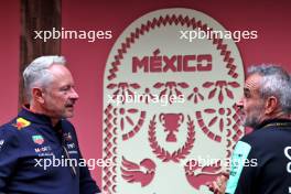 (L to R): Jonathan Wheatley (GBR) Red Bull Racing Team Manager with Beat Zehnder (SUI) Sauber F1 Sporting Director. 24.10.2024. Formula 1 World Championship, Rd 20, Mexican Grand Prix, Mexico City, Mexico, Preparation Day.