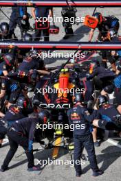 Sergio Perez (MEX) Red Bull Racing RB20 practices a pit stop. 23.08.2024. Formula 1 World Championship, Rd 15, Dutch Grand Prix, Zandvoort, Netherlands, Practice Day.