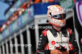 Nico Hulkenberg (GER) Haas F1 Team walks back to the pits after he crashed in the second practice session. 23.08.2024. Formula 1 World Championship, Rd 15, Dutch Grand Prix, Zandvoort, Netherlands, Practice Day.