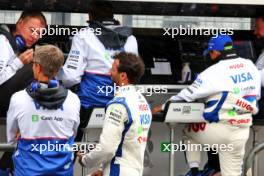 Daniel Ricciardo (AUS) RB and Alan Permane (GBR) RB Sporting Director (Left). 23.08.2024. Formula 1 World Championship, Rd 15, Dutch Grand Prix, Zandvoort, Netherlands, Practice Day.